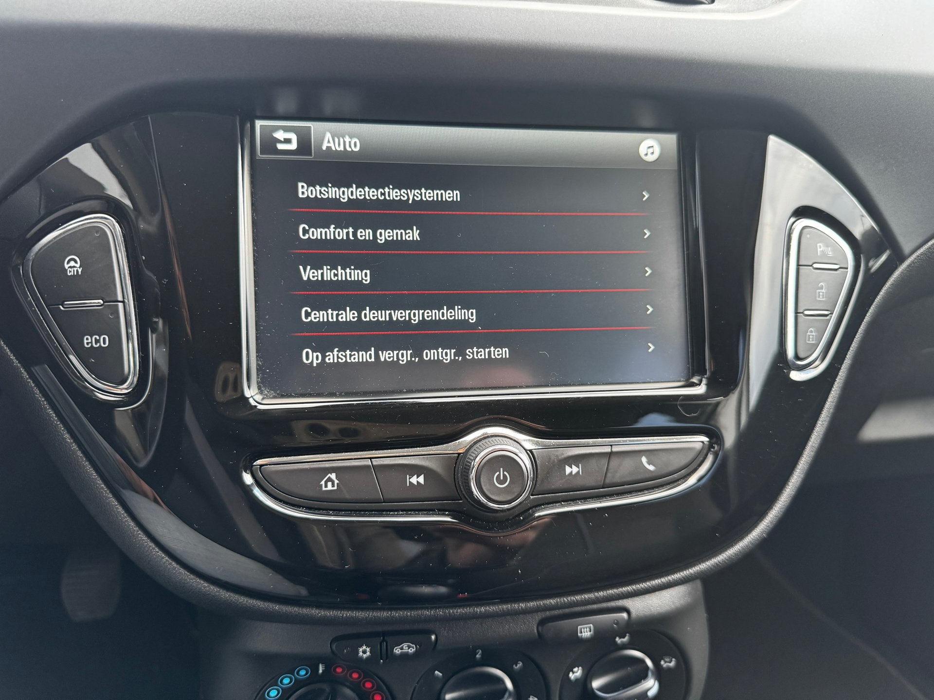 Foto van Opel Corsa-e