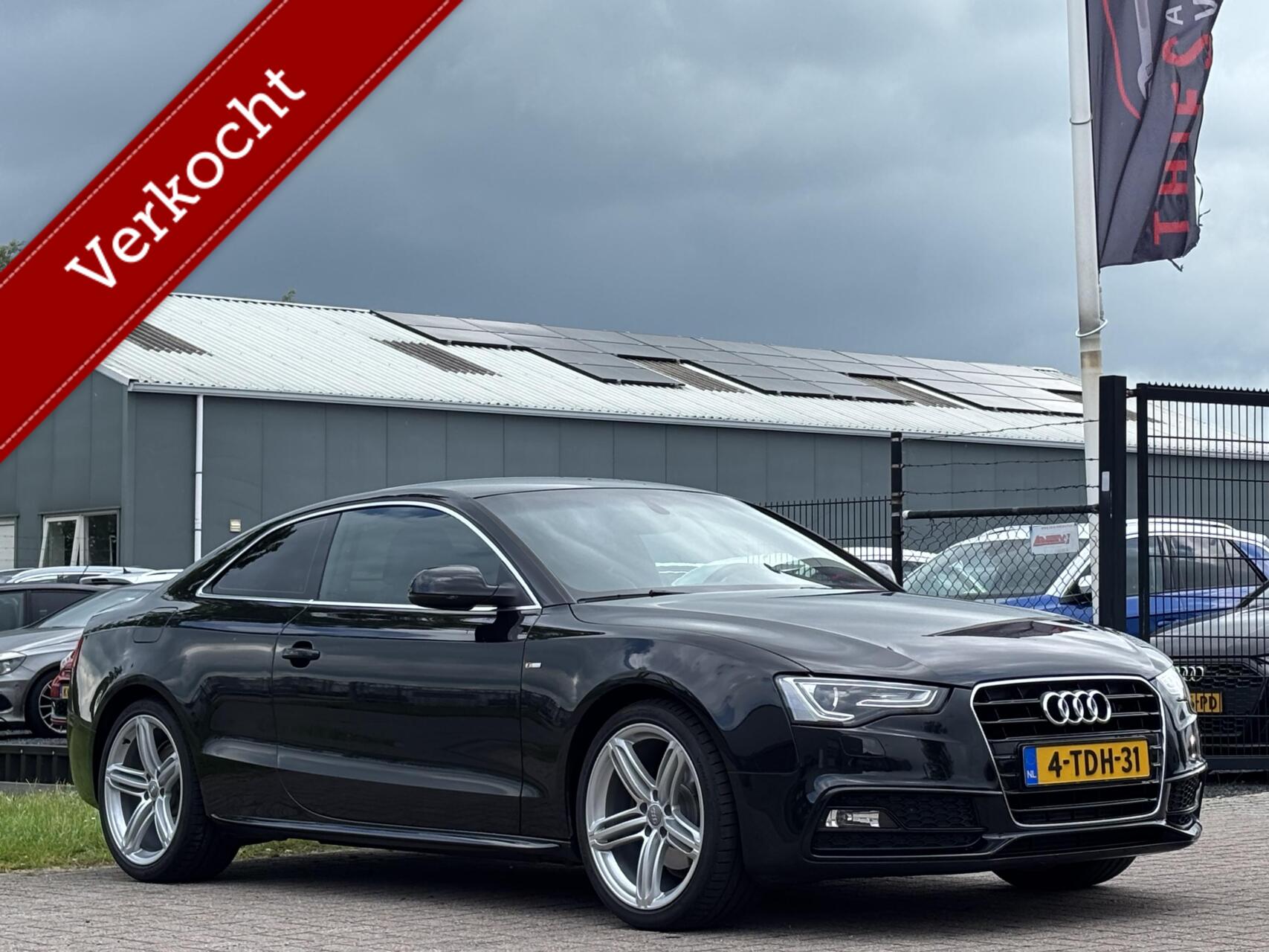 Audi A5 Coupe 1.8 TFSI s-line cruise stoel vw pdc 2014 - voorkant