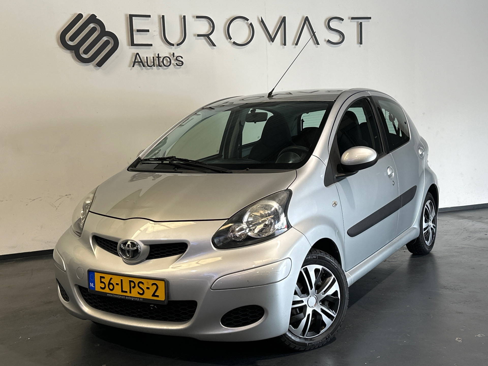 Toyota Toyota Aygo 1.0-12V Comfort Automaat Airco Elektrische Ramen Nieuwe Apk 2010 - voorkant