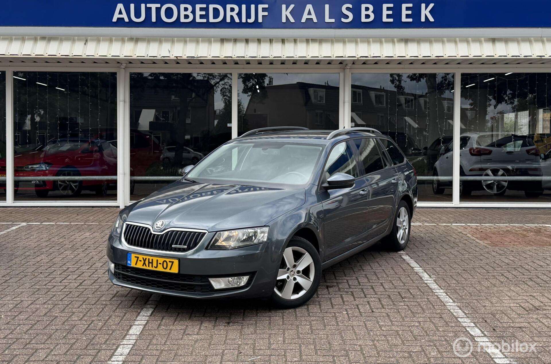 Skoda Octavia 1.6 TDI Greenline Businessline 2014 - voorkant