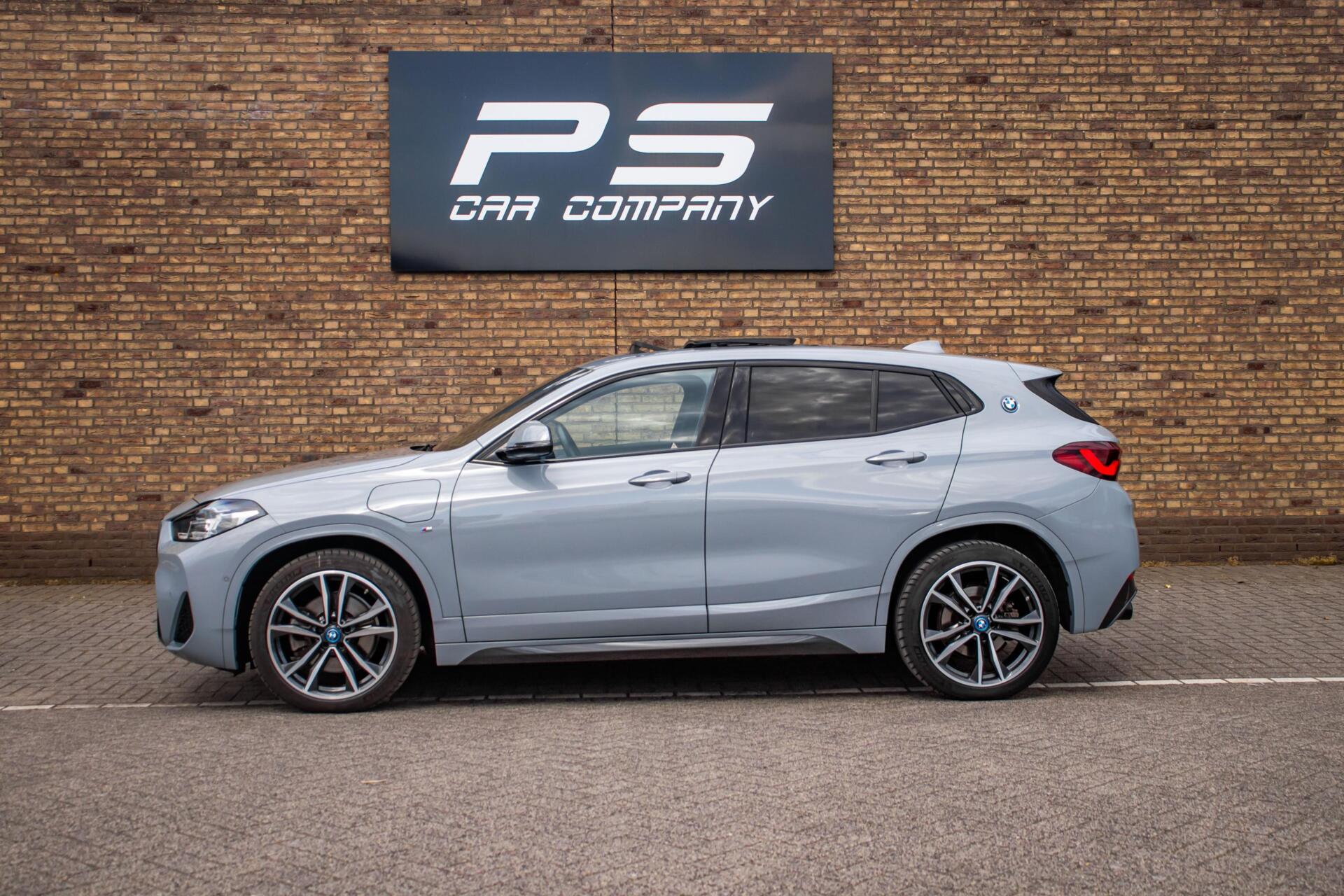 Foto van BMW X2 Xdrive25e