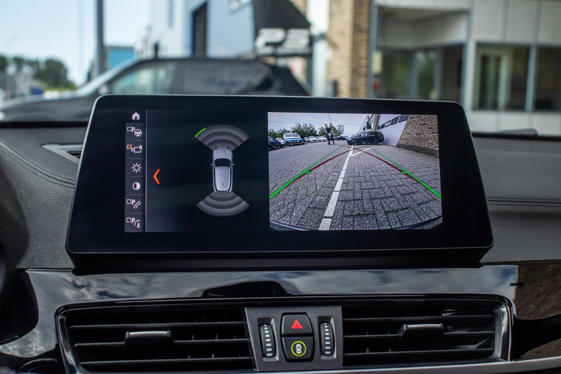 Foto van BMW X2 Xdrive25e