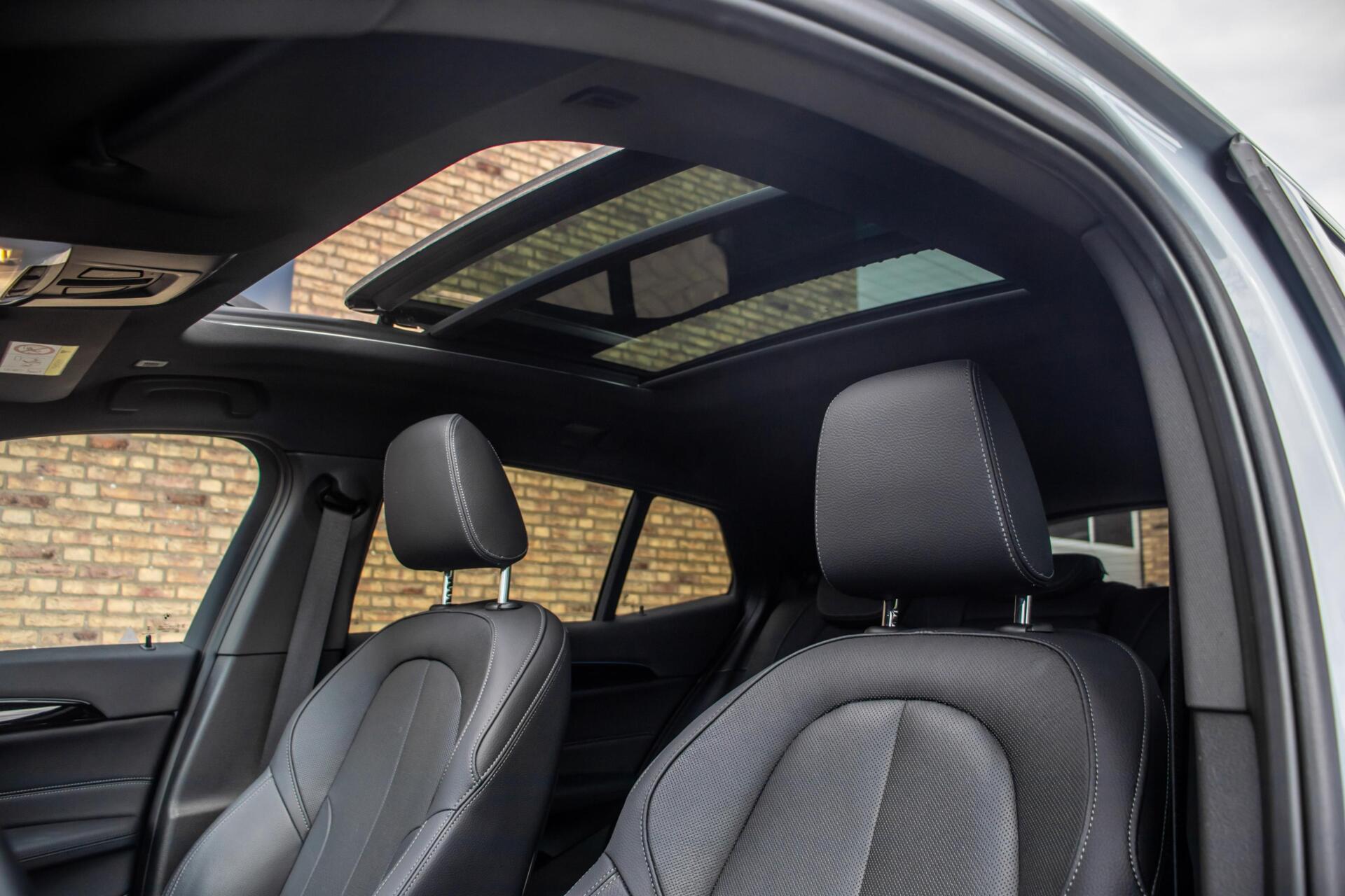 Foto van BMW X2 Xdrive25e