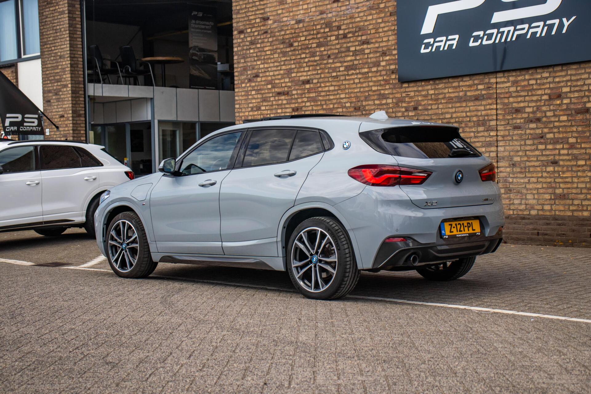 Foto van BMW X2 Xdrive25e