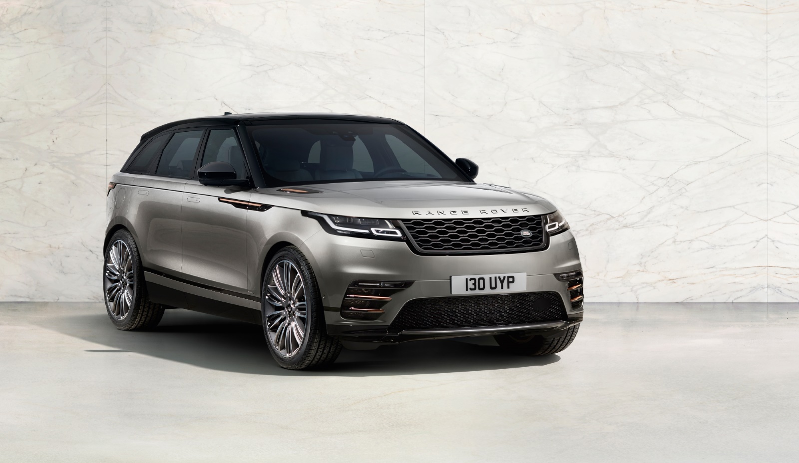 Land Rover Range Rover Velar 2.0 P400e SE 2021 - voorkant