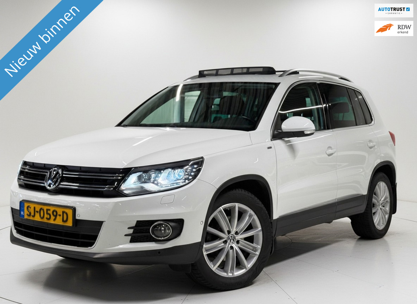 Volkswagen Tiguan 1.4 TSI 150PK Cup-Edition 150PK|Pano|Automaat! 2014 - voorkant