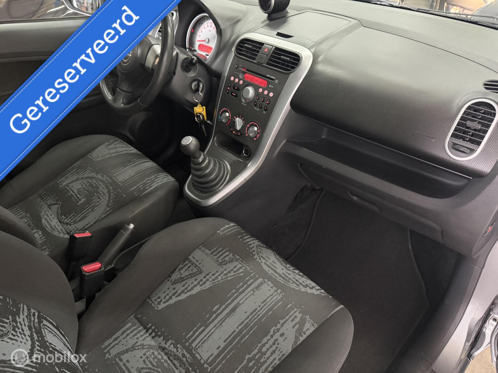 Foto van Opel Agila