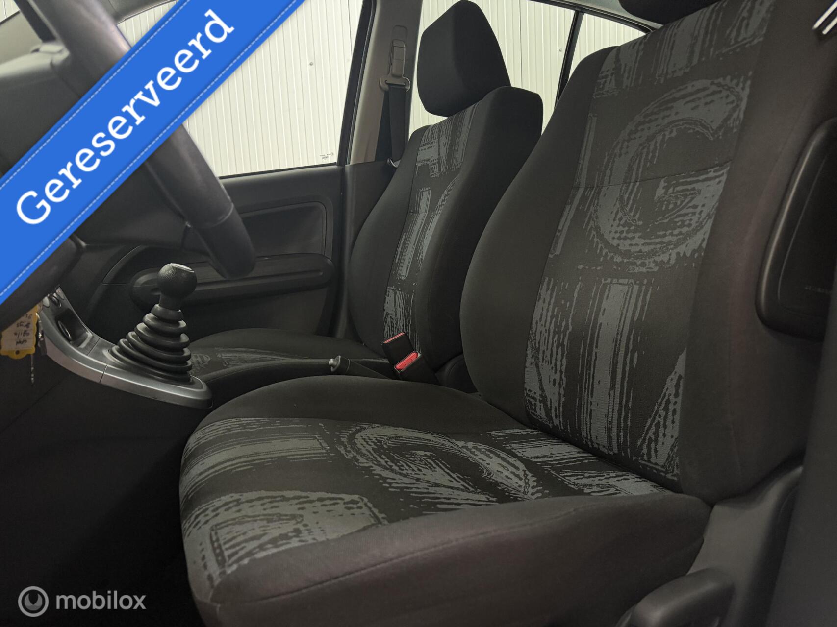 Foto van Opel Agila