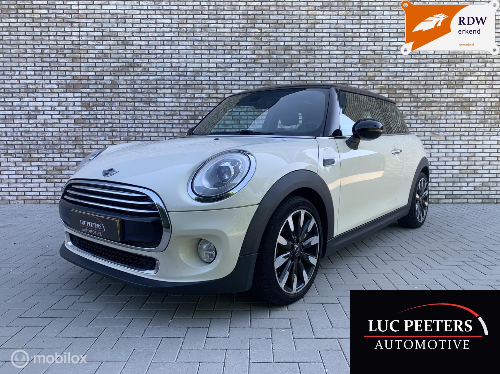 Foto van MINI COOPER