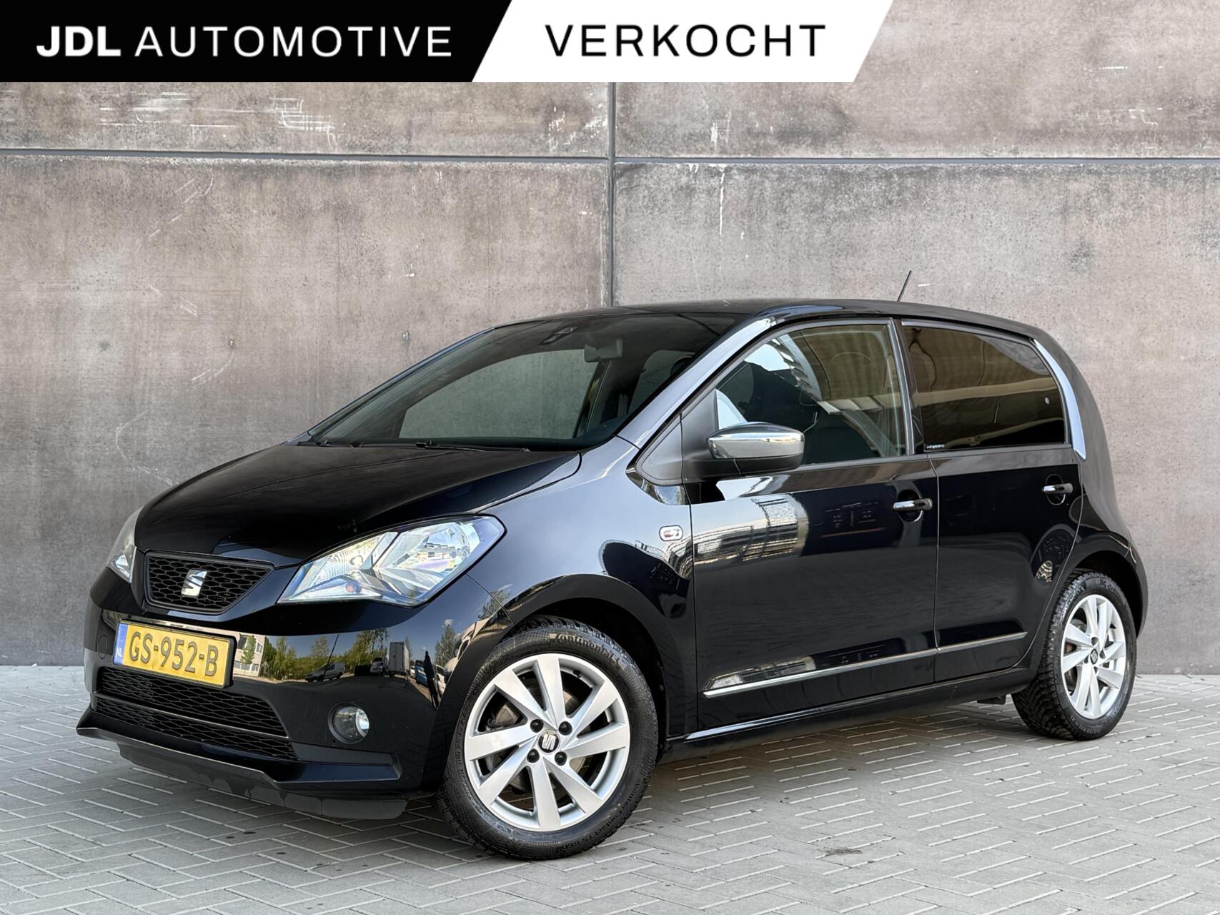 Seat Mii 1.0 Mii by Mango | Airco | APK 04-2027 | Cruise control | Lichtmetaal | 5 Deurs | 2016 - voorkant