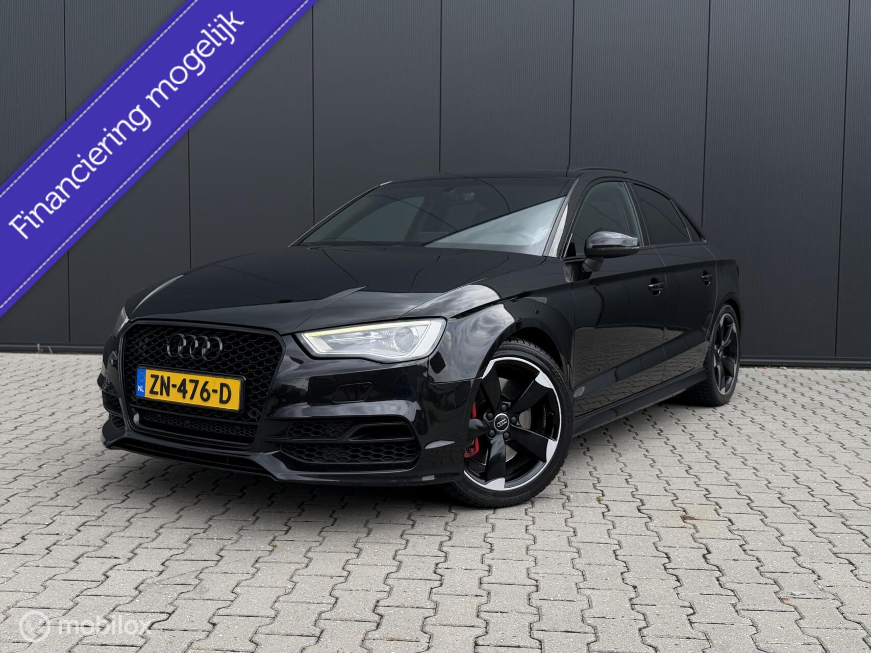Foto van AUDI S3 LIMOUSINE