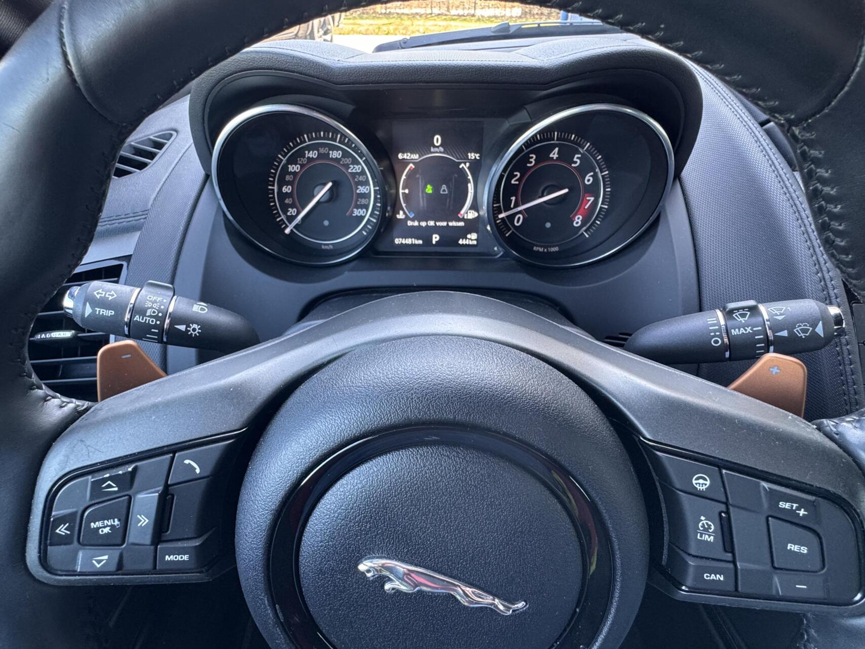 Foto van Jaguar Jaguar F-type