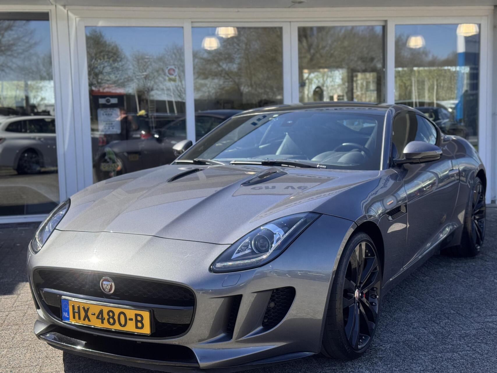 Foto van Jaguar Jaguar F-type