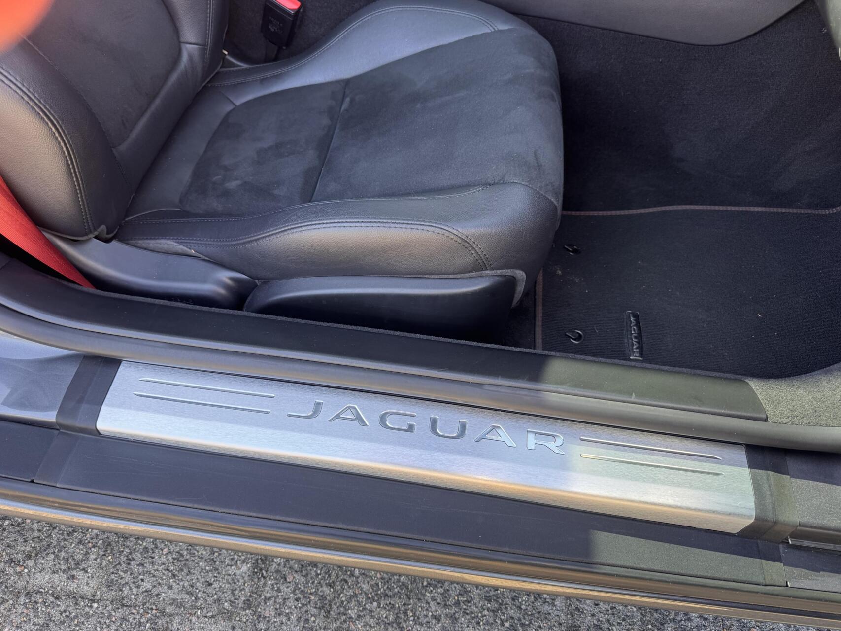 Foto van Jaguar Jaguar F-type