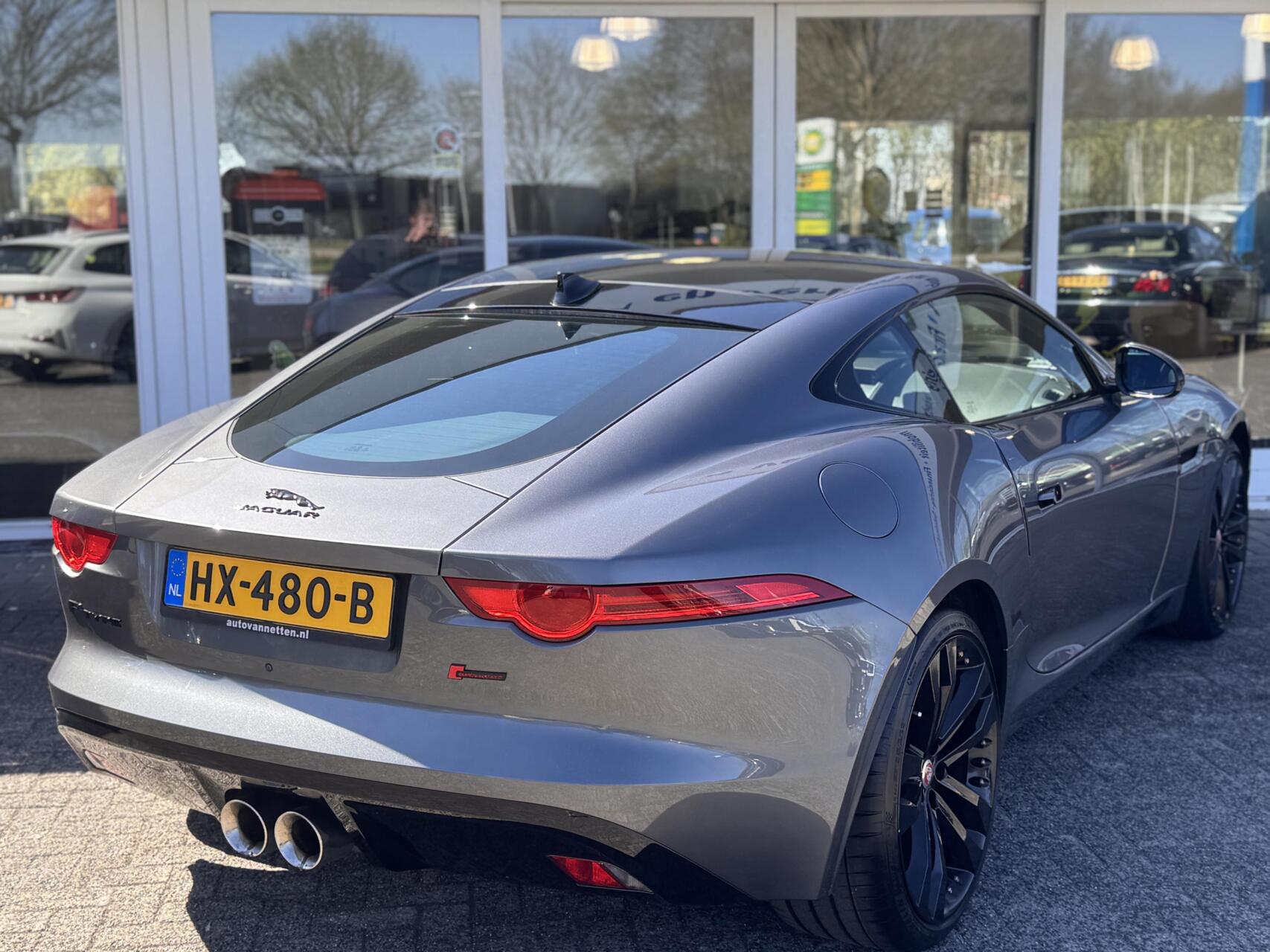 Foto van Jaguar Jaguar F-type