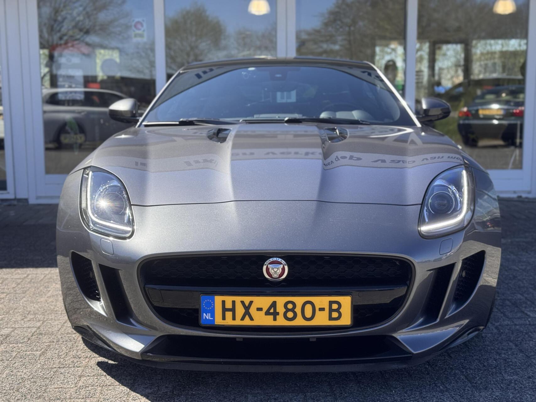 Foto van Jaguar Jaguar F-type