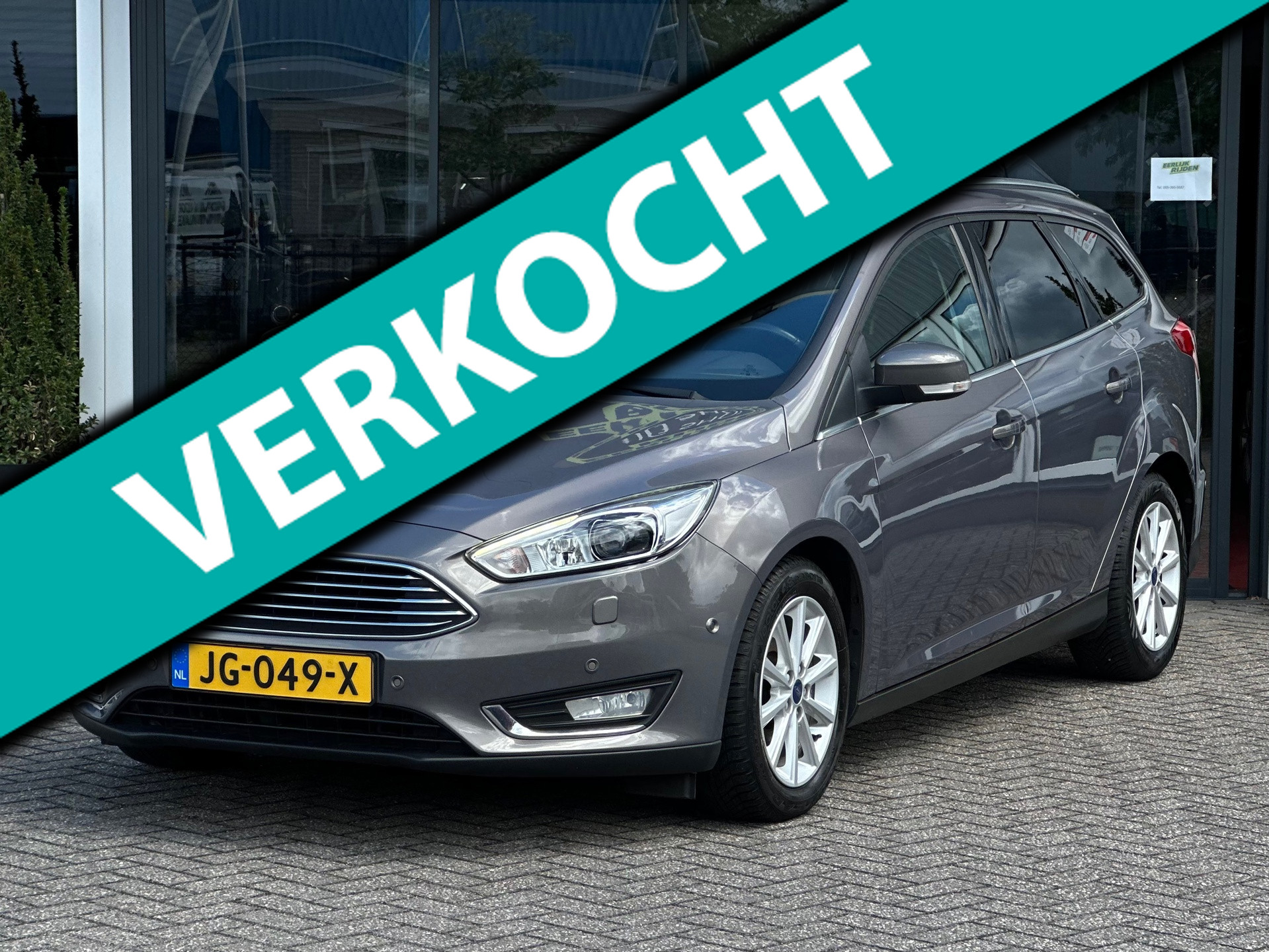Ford Focus 1.5 Titanium Edition / Nwe Distributie / Sfeerverlichting 2015 - voorkant
