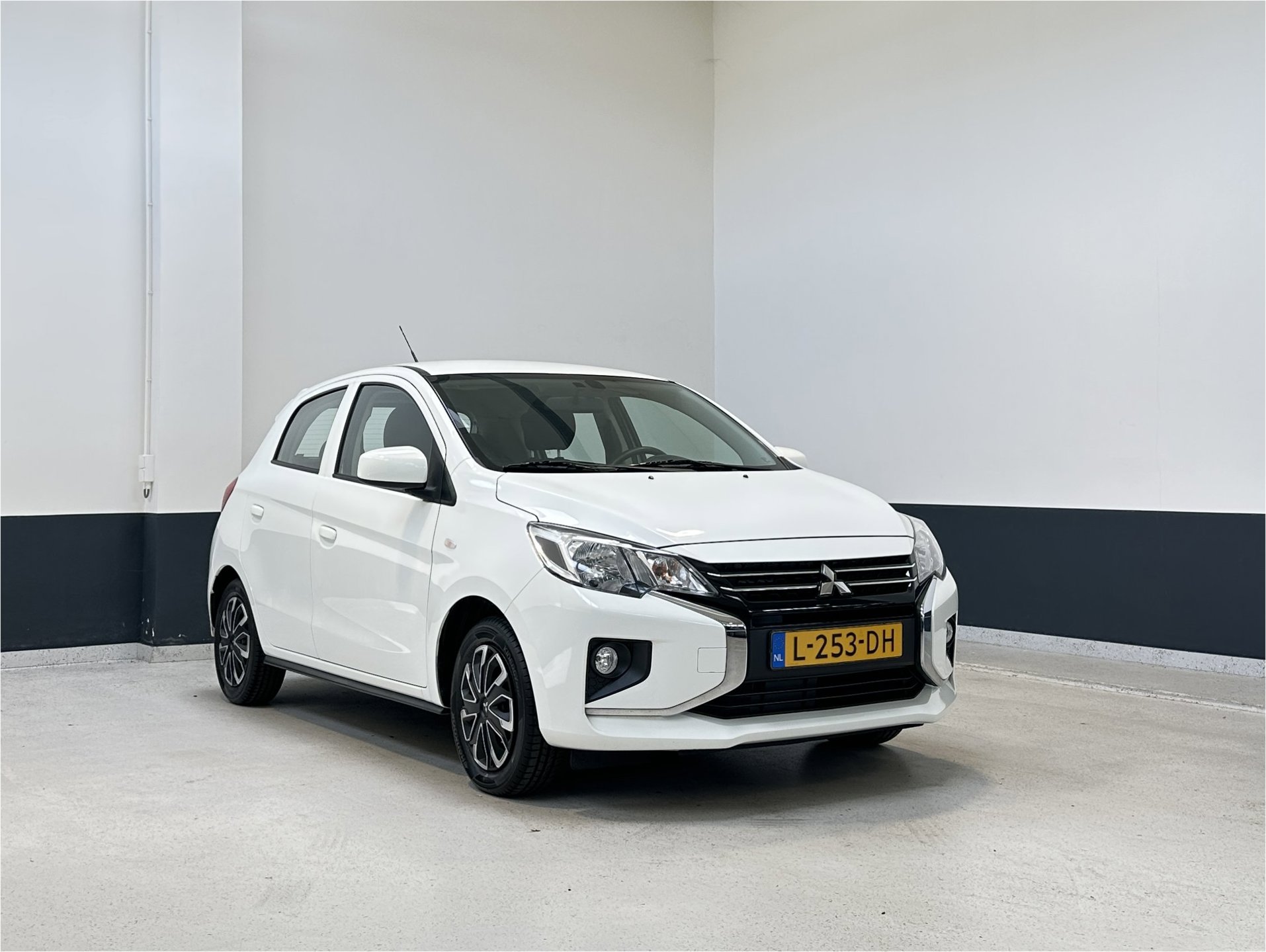Foto van MITSUBISHI MITSUBISHI SPACE STAR