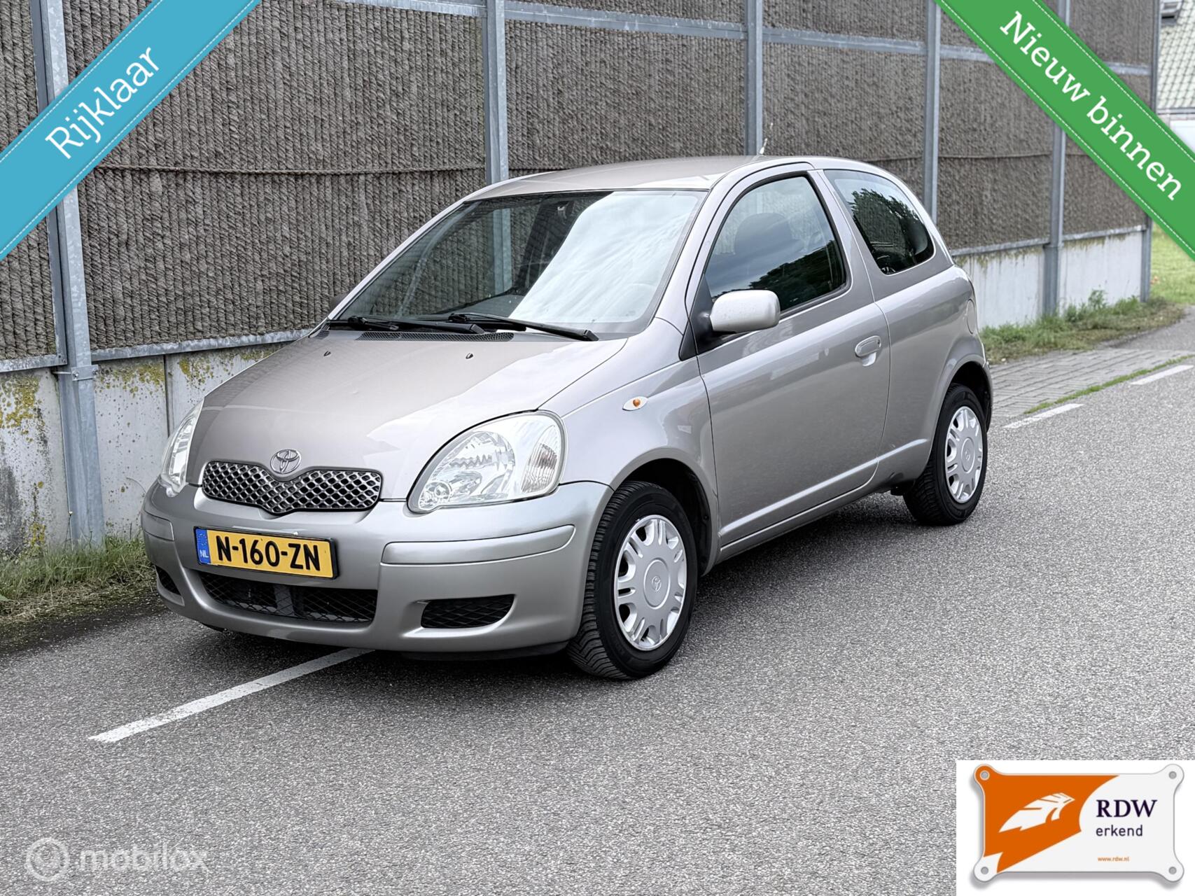 Toyota Toyota Yaris 1.0 VVT-i AIRCO/NETTE AUTO/ELEK.PAKKET/APK 2005 - voorkant