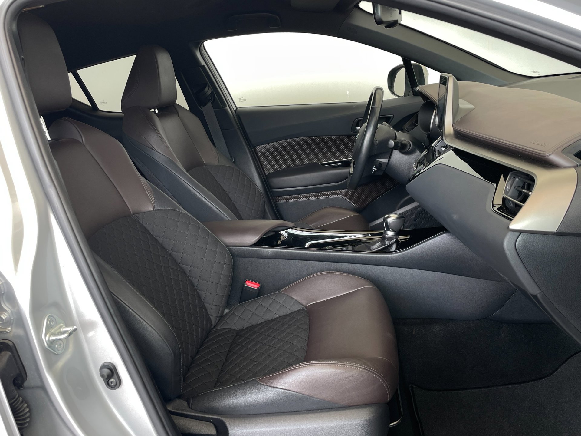 Foto van Toyota Toyota C-hr