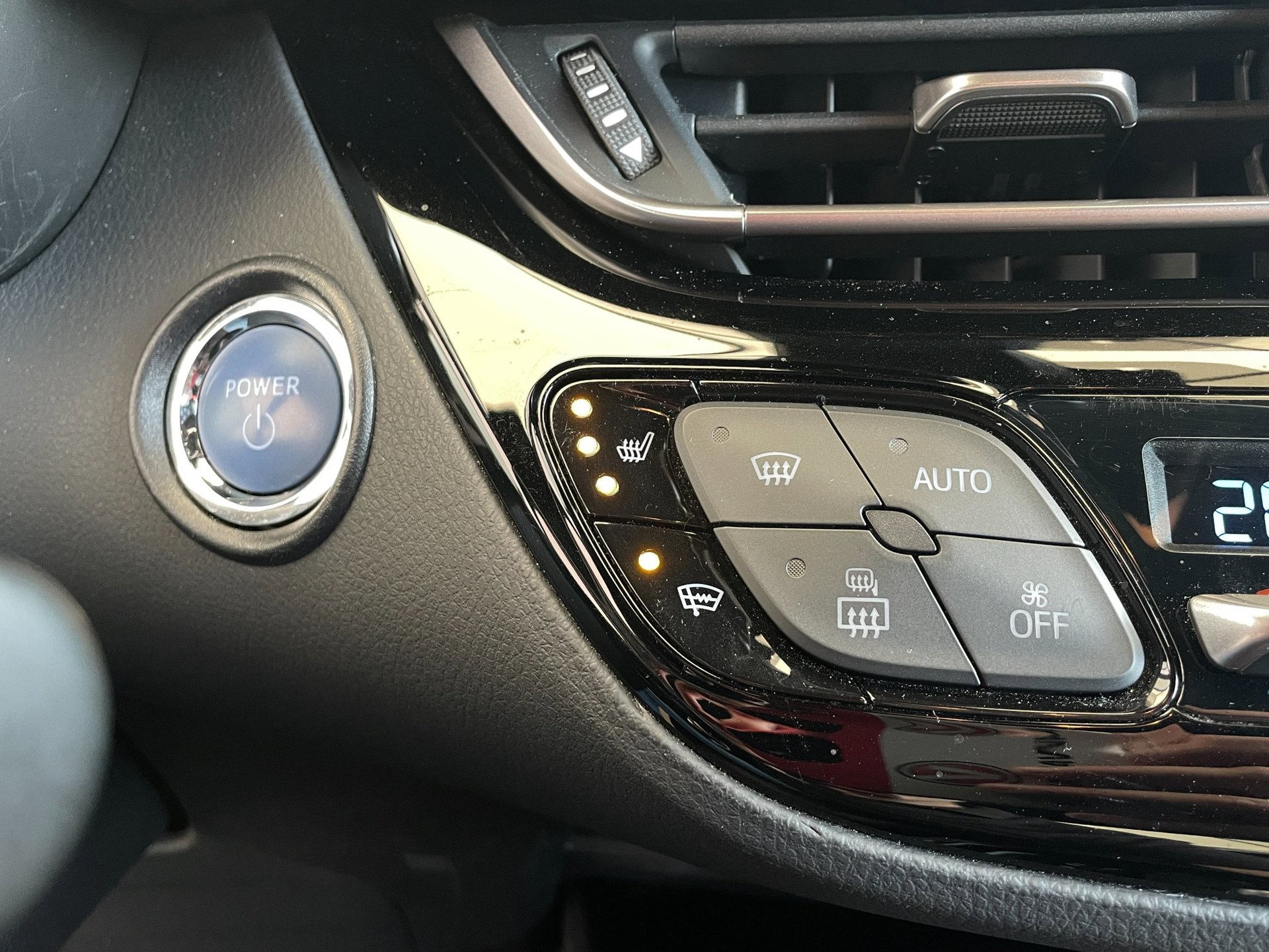 Foto van Toyota Toyota C-hr