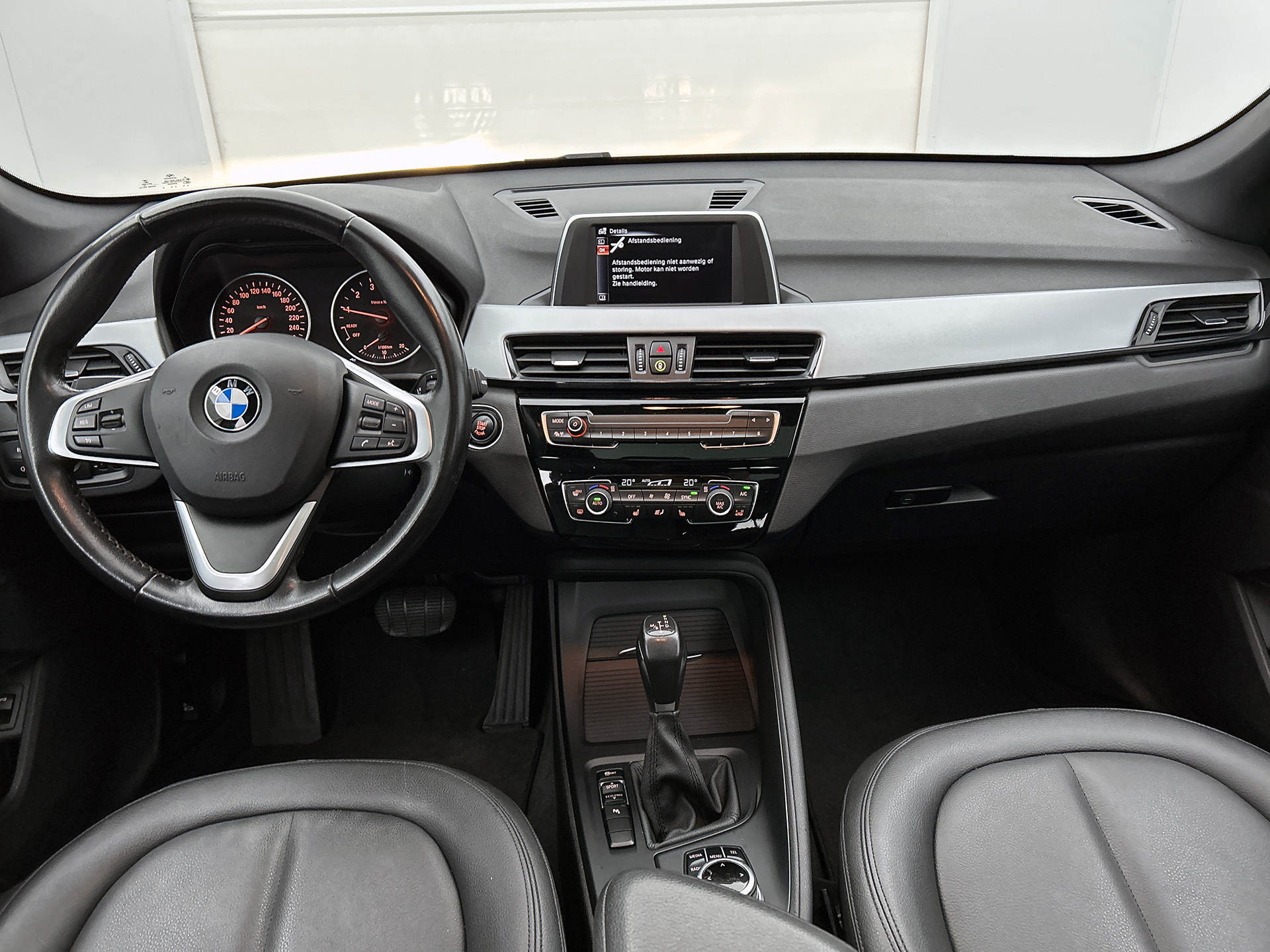 Foto van BMW X1 Sdrive18i