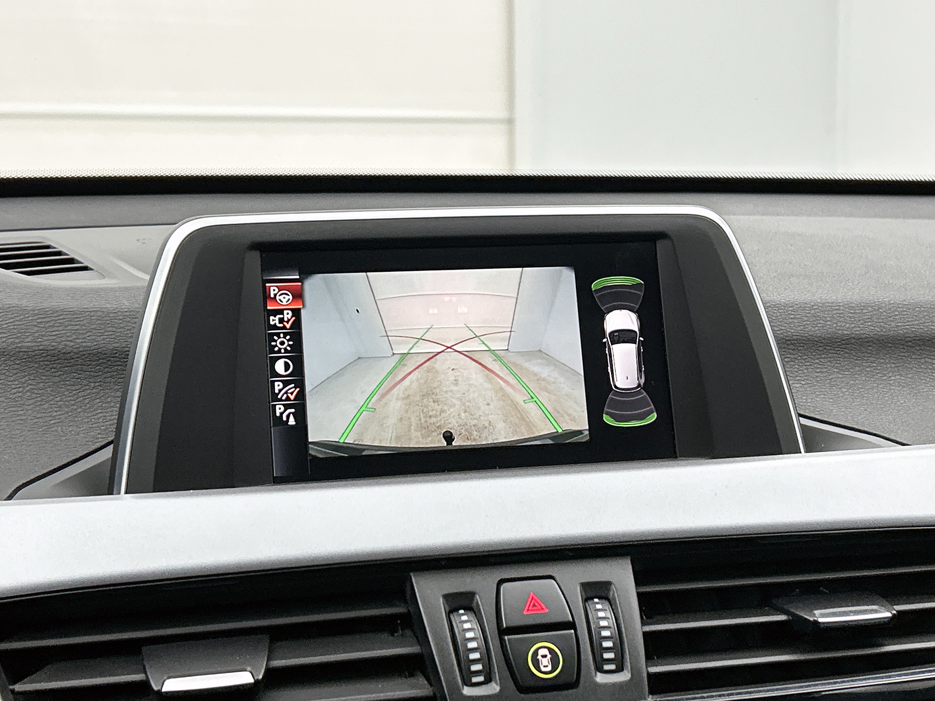 Foto van BMW X1 Sdrive18i