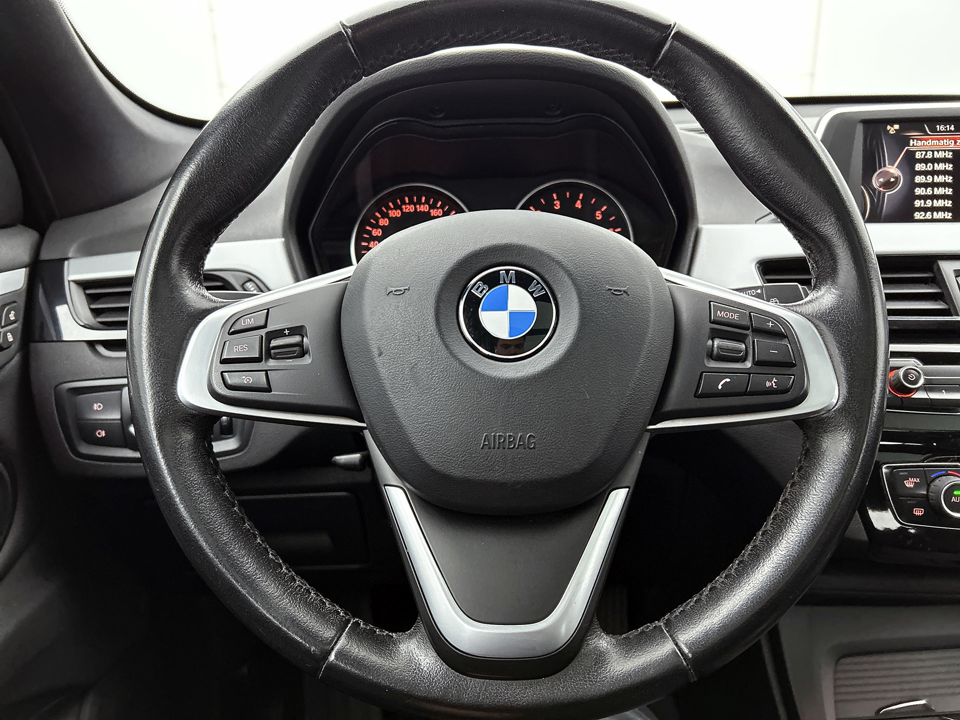 Foto van BMW X1 Sdrive18i