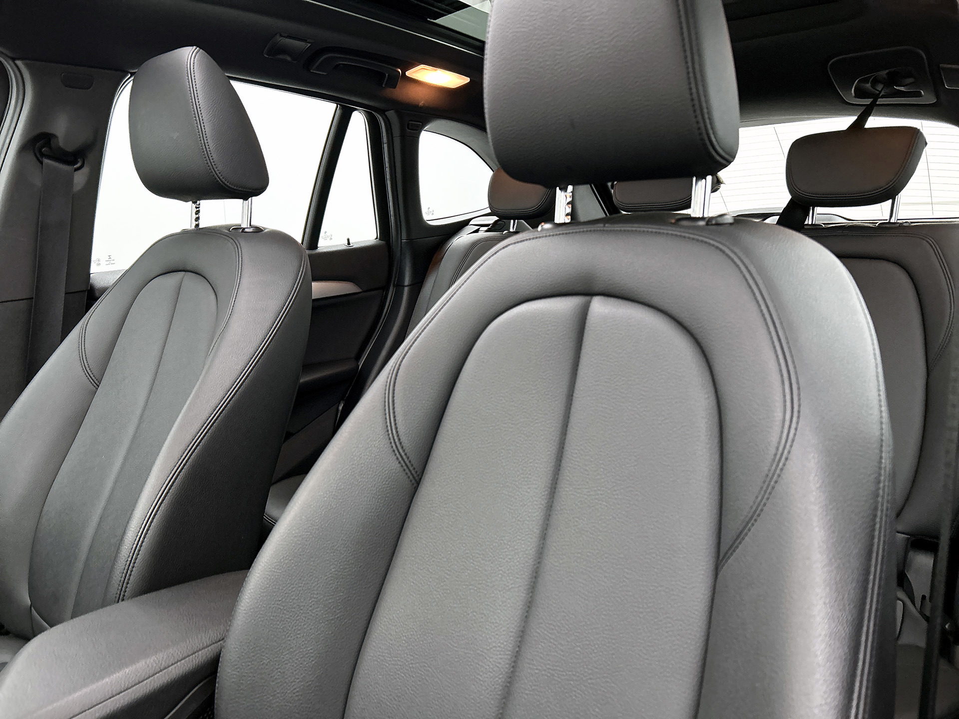 Foto van BMW X1 Sdrive18i