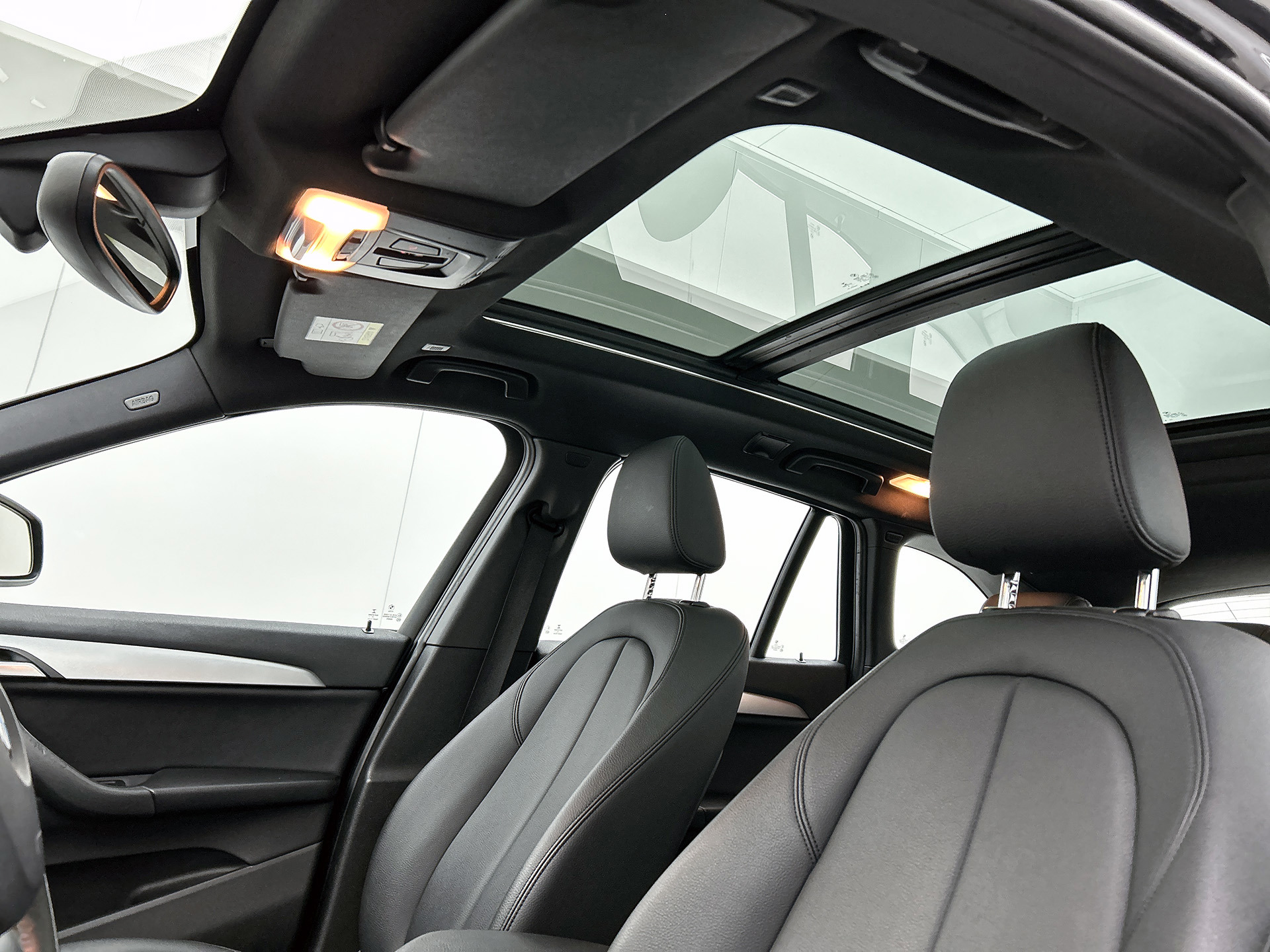 Foto van BMW X1 Sdrive18i