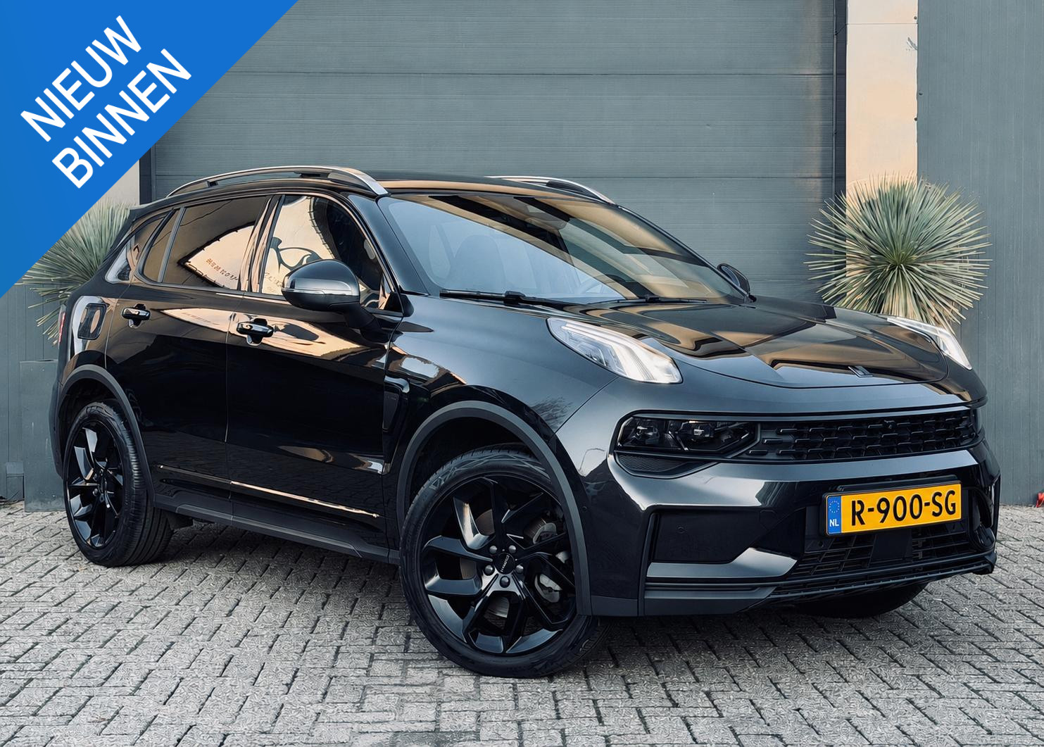 Foto van LYNK&CO LYNK & CO 01