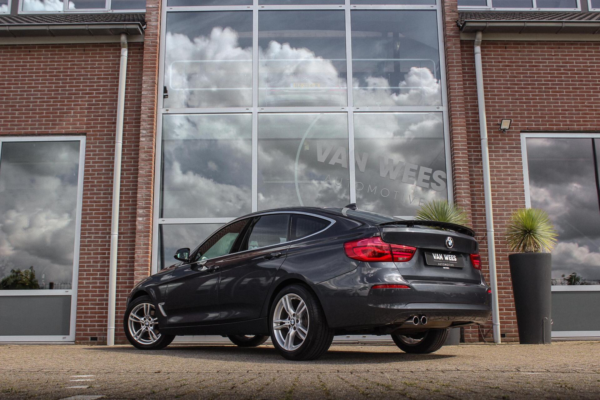 Foto van BMW 320i
