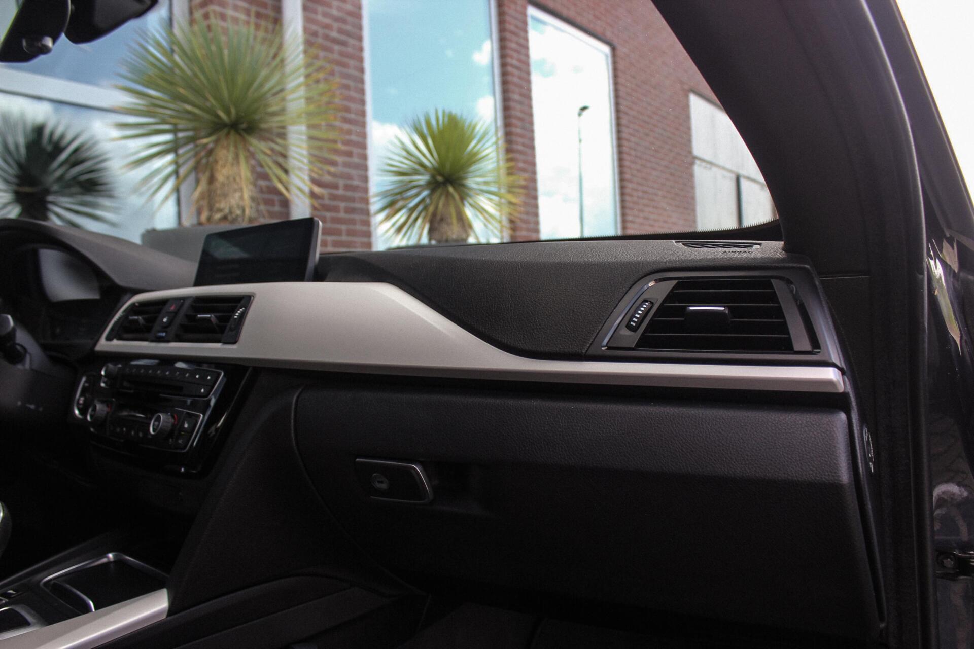 Foto van BMW 320i
