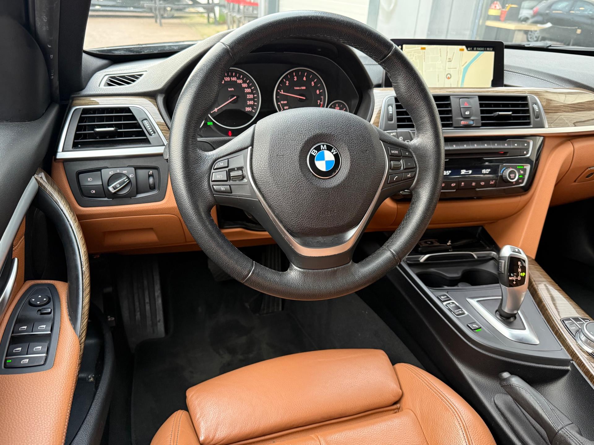 Foto van BMW 318i