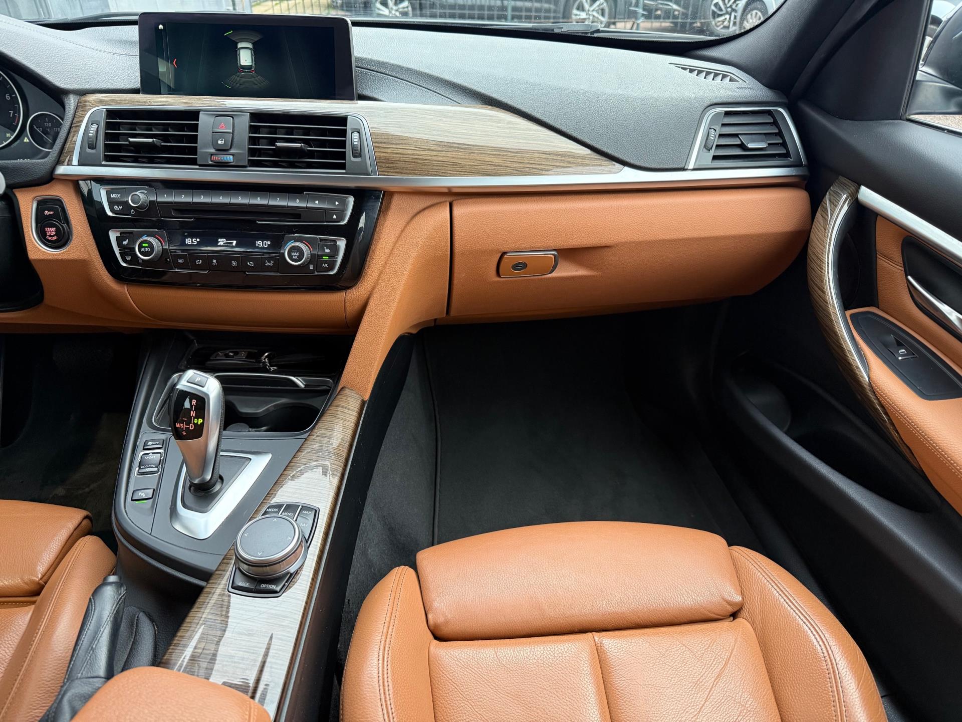 Foto van BMW 318i