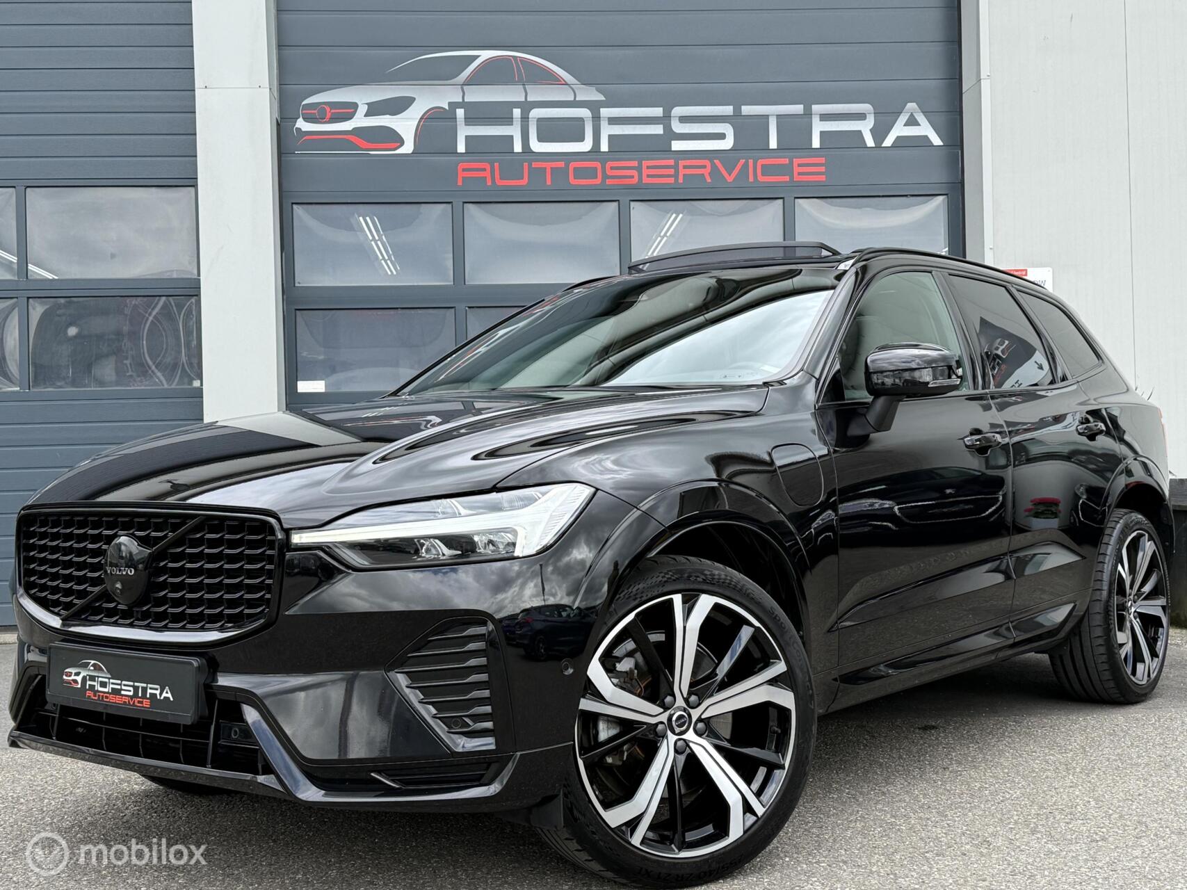 Volvo Xc60 2.0 T6 Plug-in hybrid AWD R-Disign Black Edition Bomvol! 2023 - voorkant