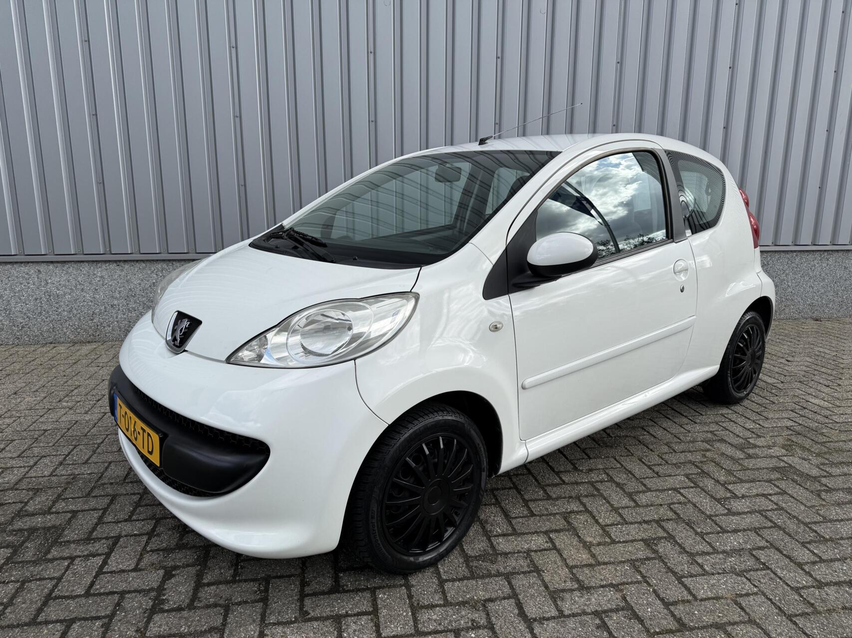 Foto van PEUGEOT PEUGEOT 107