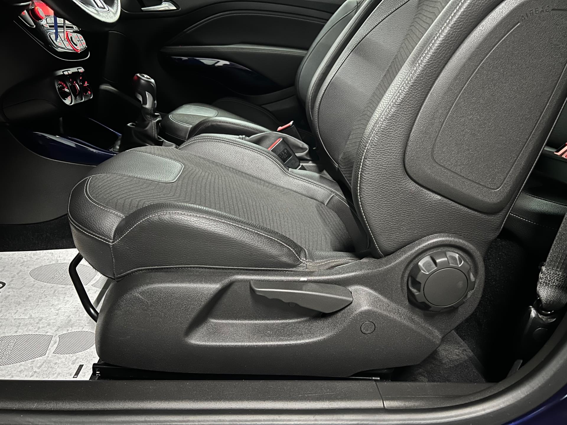 Foto van Opel Adam