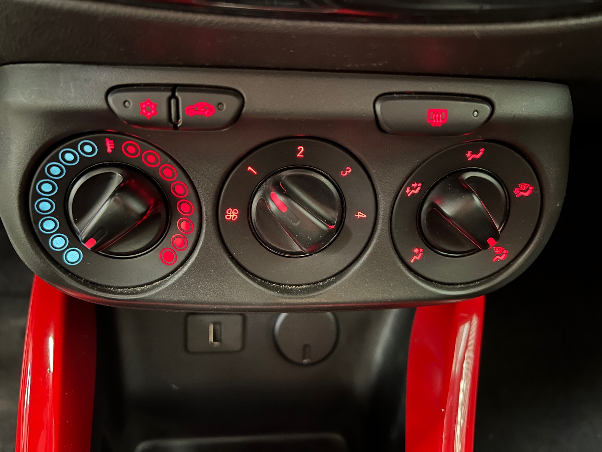 Foto van Opel Adam