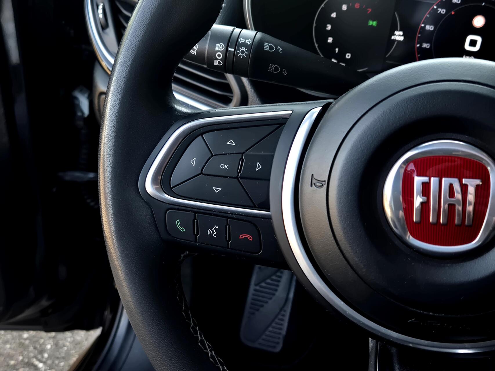 Foto van Fiat Tipo Cross