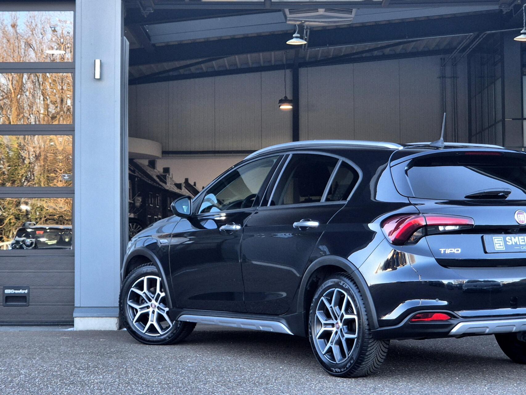 Foto van Fiat Tipo Cross