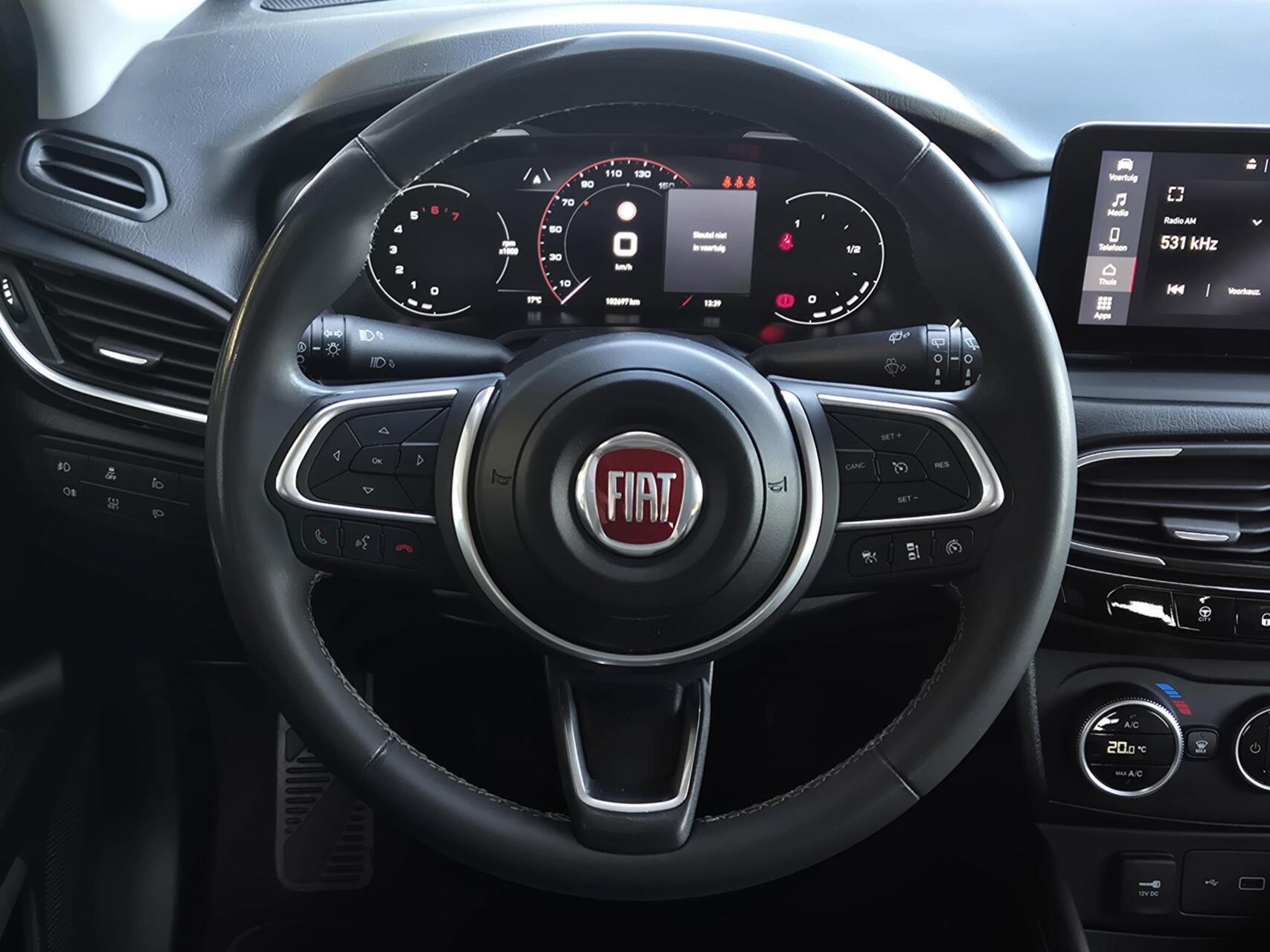 Foto van Fiat Tipo Cross