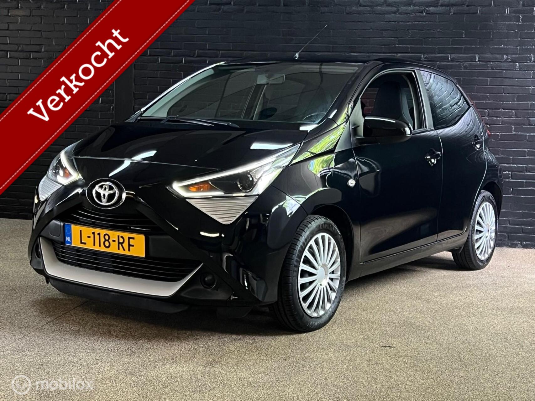 Toyota Toyota Aygo 1.0 VVT-i x-joy 2021 - voorkant