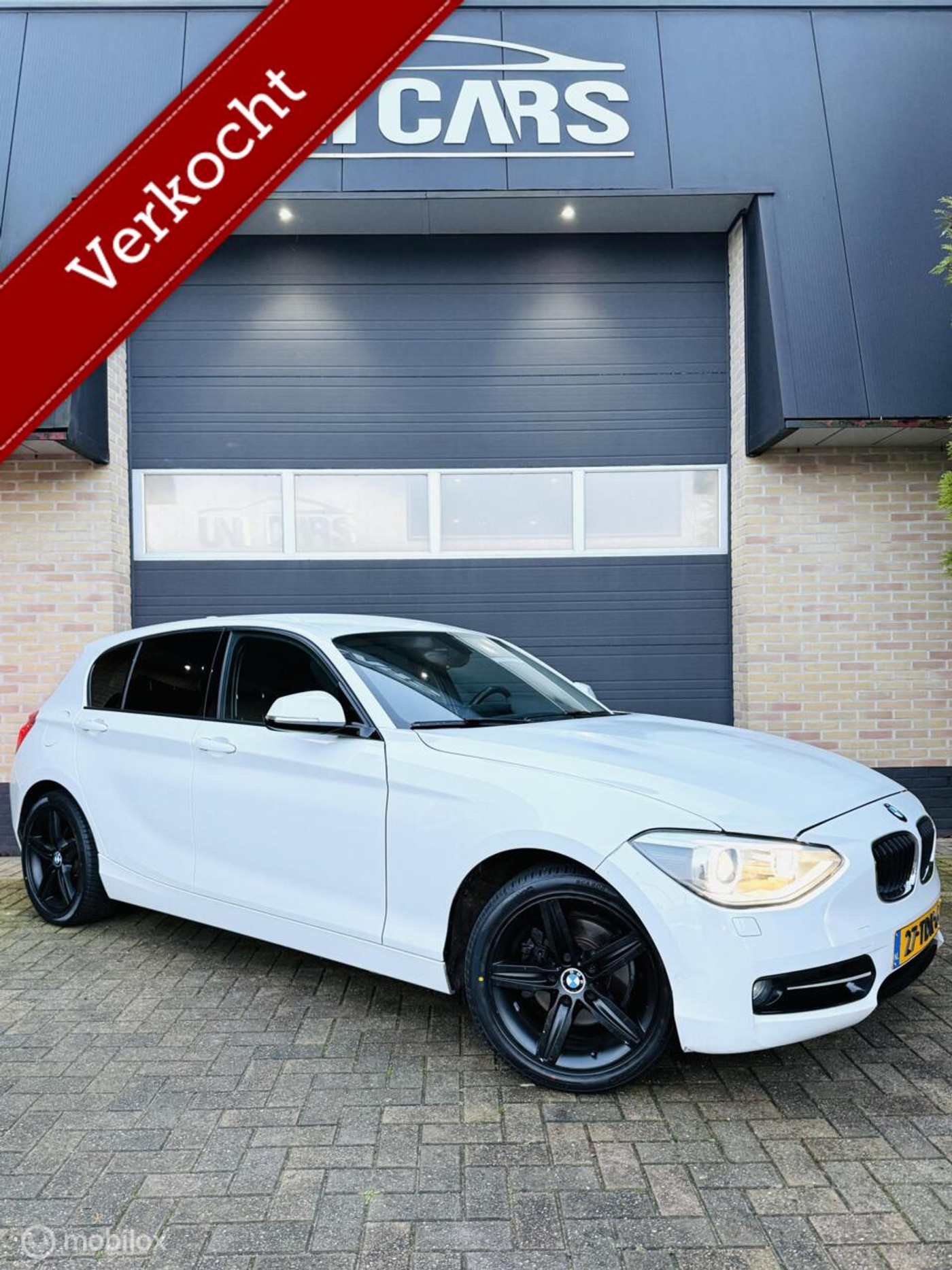 BMW 1er Reihe 118i 170 PK Sport|Automaat|Xenon|Navi|LM 17 2012 - voorkant