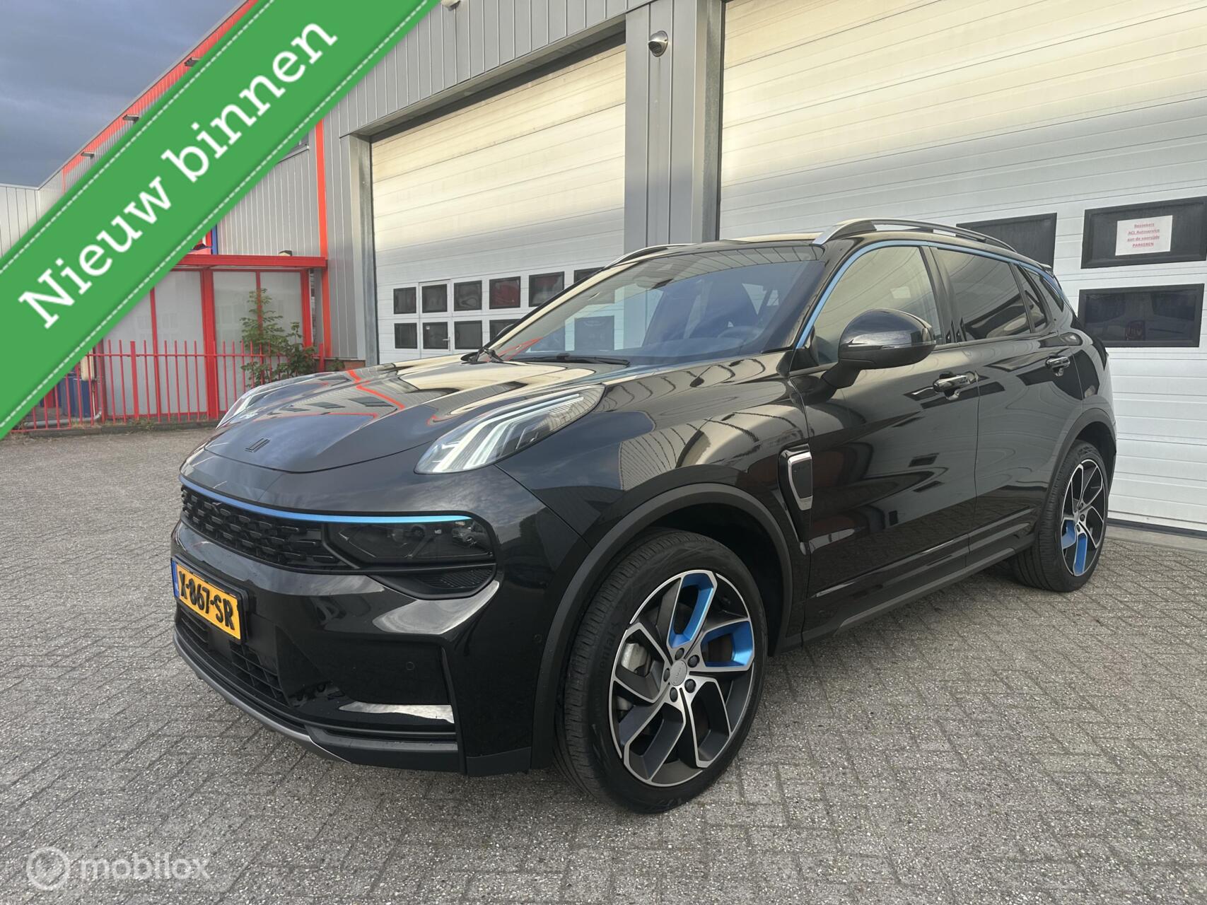 Foto van LYNK&CO LYNK & CO 01
