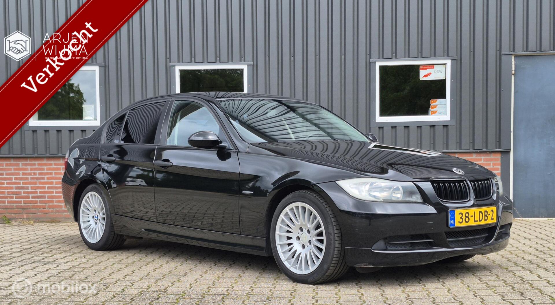 BMW 3er Reihe 320i E90 |Carplay| Automaat 2005 - voorkant