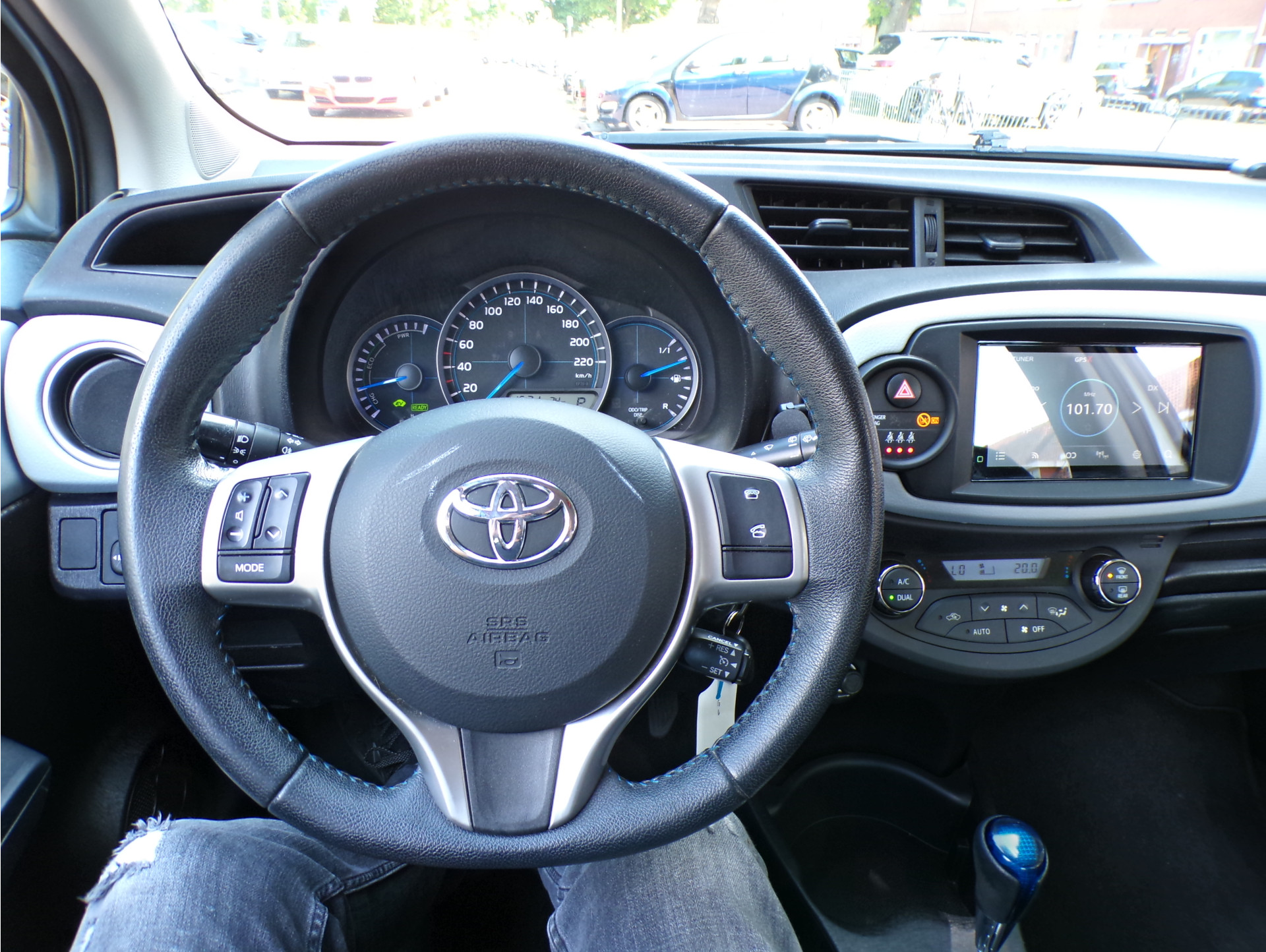 Foto van Toyota Toyota Yaris Hybrid