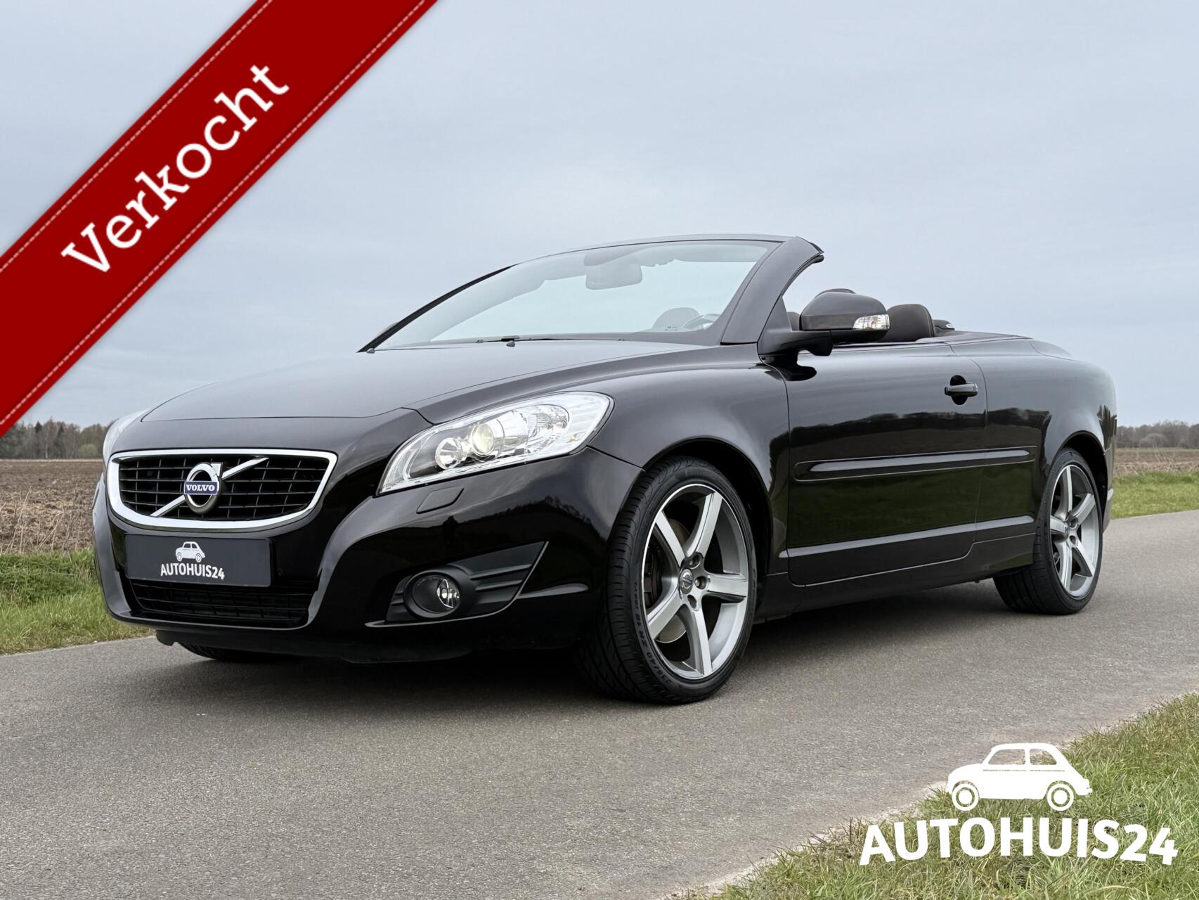 Volvo C70 2.5 T5 Summum AUT 2011 NL-AUTO BLISS KEYLESS 18" 2011 - voorkant