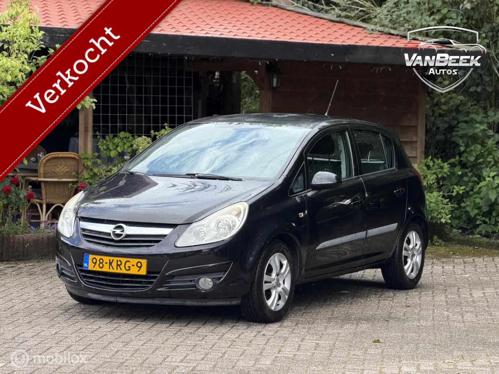 Opel Corsa 1.2-16V Cosmo Apk Airco 2010 - voorkant
