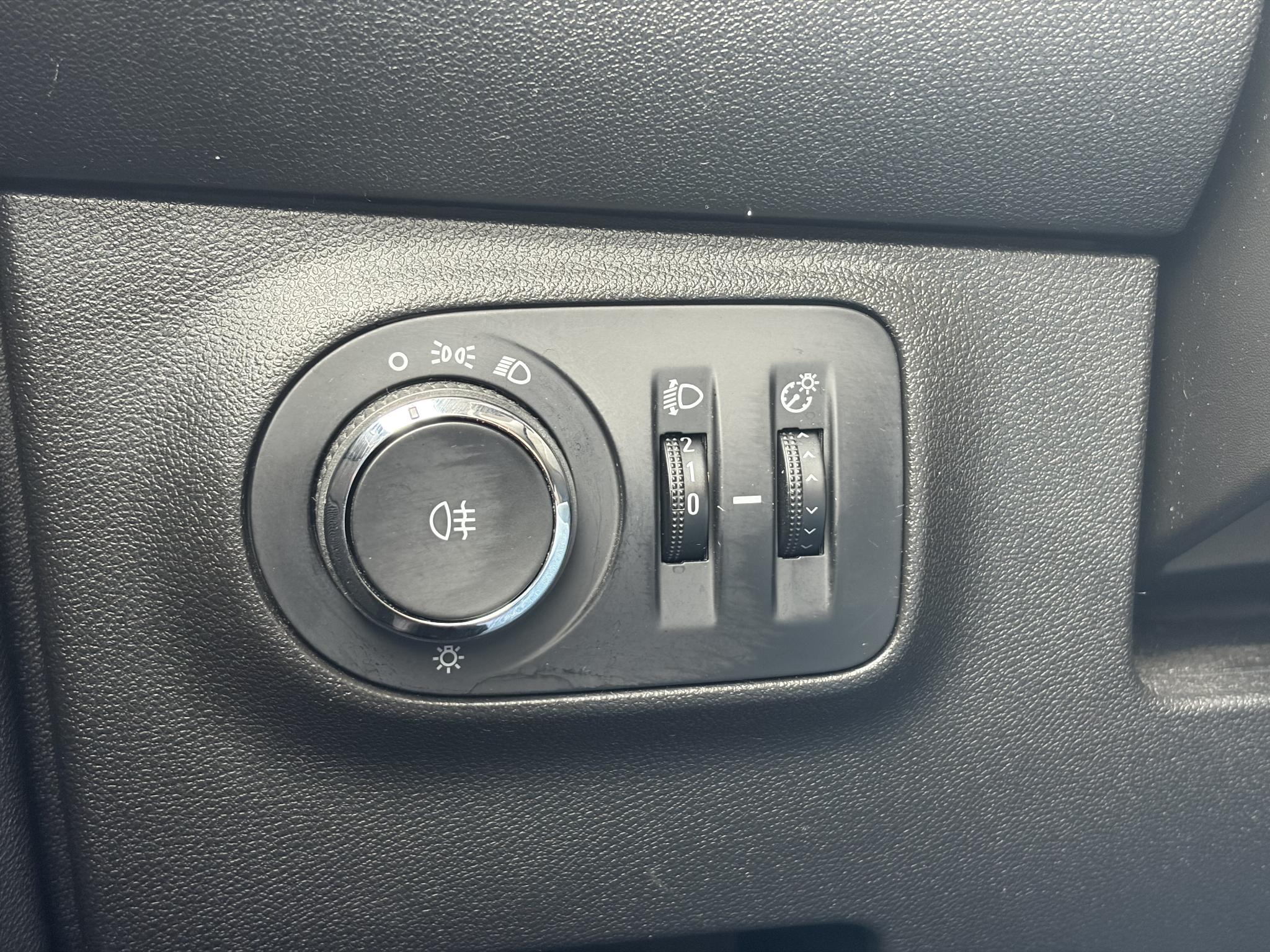 Foto van Opel Adam
